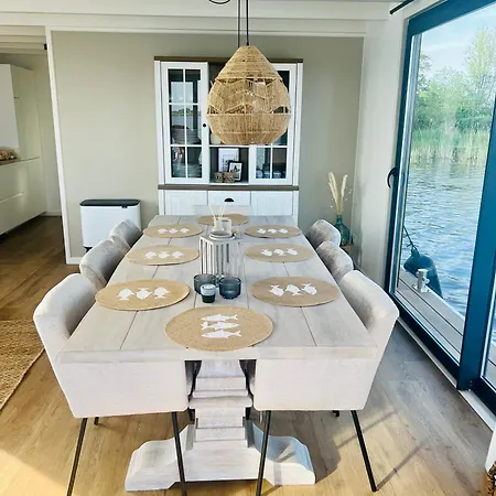 Ботель Surla Houseboat Sunrise Kagerplassen With Tender Buitenkaag