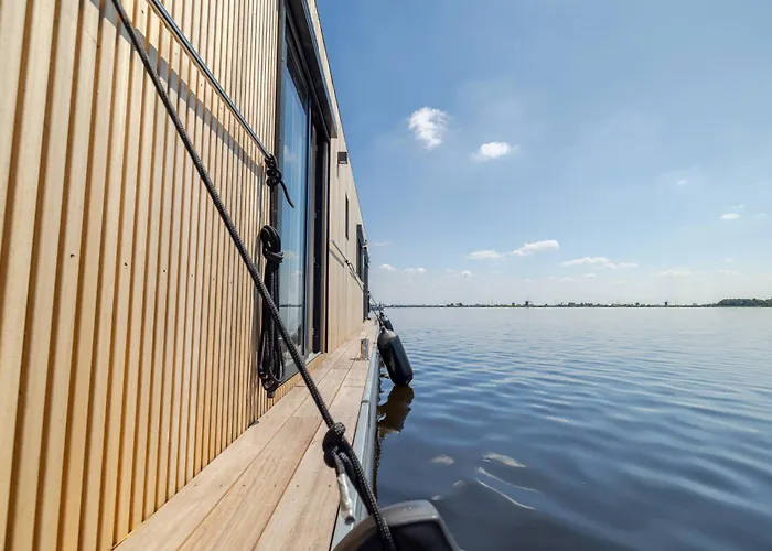 Surla Houseboat 