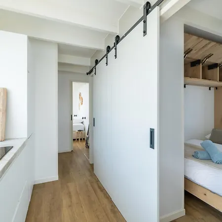 Surla Houseboat Sunrise Kagerplassen With Tender Buitenkaag