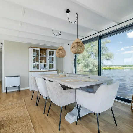 Surla Houseboat Sunrise Kagerplassen With Tender * Buitenkaag