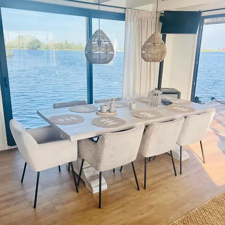 Surla Houseboat Sunrise Kagerplassen With Tender Bådhotel *